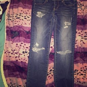 I’m selling American eagle jeans